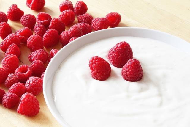 Greek Yogurt with Raspberries